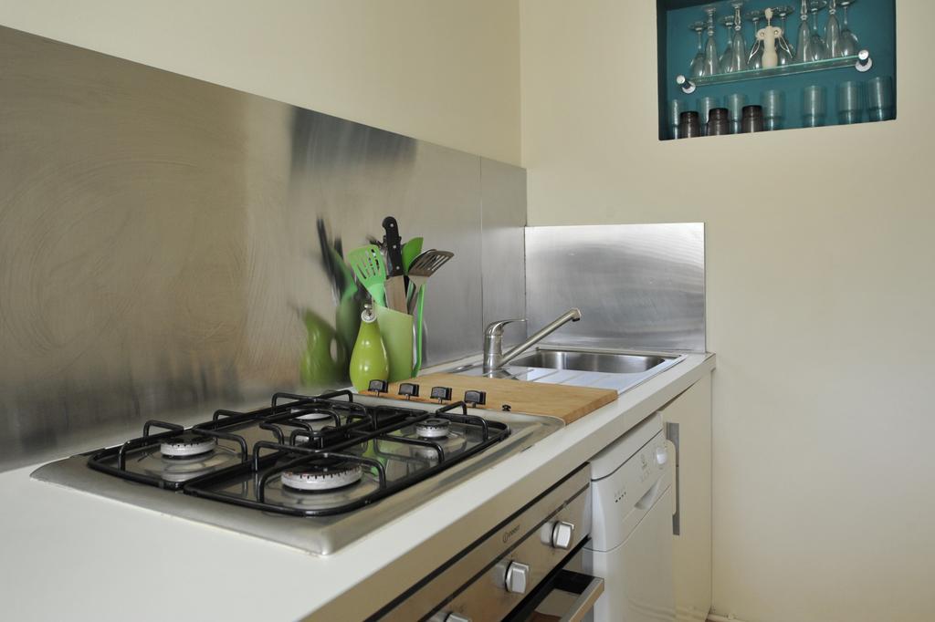 Kensington Court Apartment Bath Luaran gambar