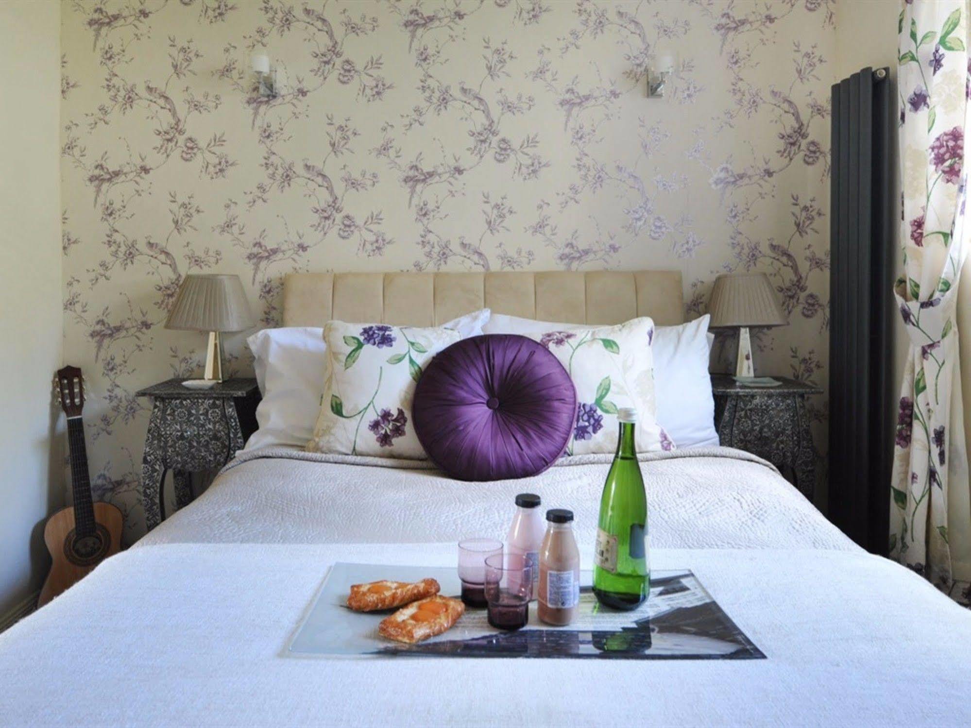 Kensington Court Apartment Bath Luaran gambar